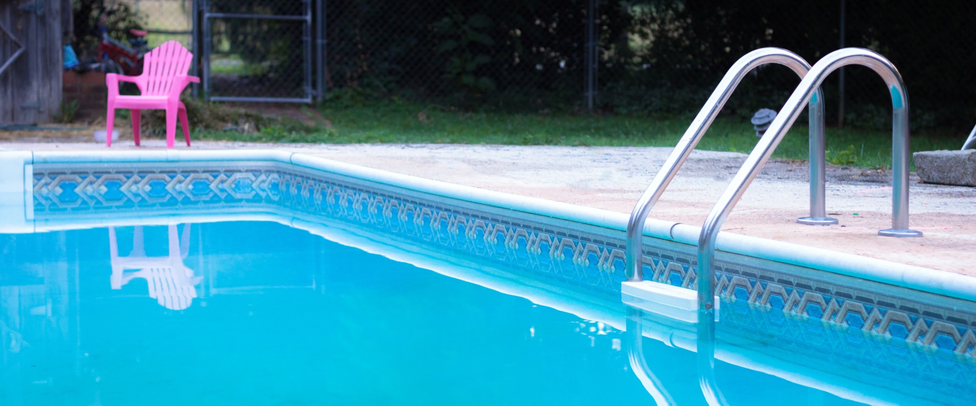 Testing Calcium Hardness Levels in Swimming Pools