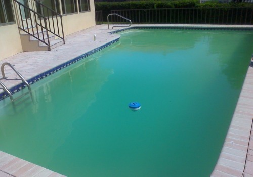 Using a Clarifier to Remove Cloudy Water from the Pool